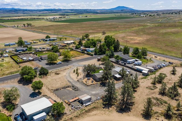 2918 SE Teresa Drive, Madras, OR 97741