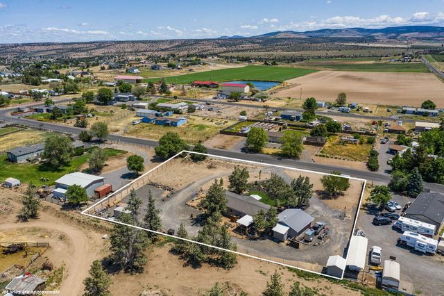 2918 SE Teresa Drive, Madras, OR 97741