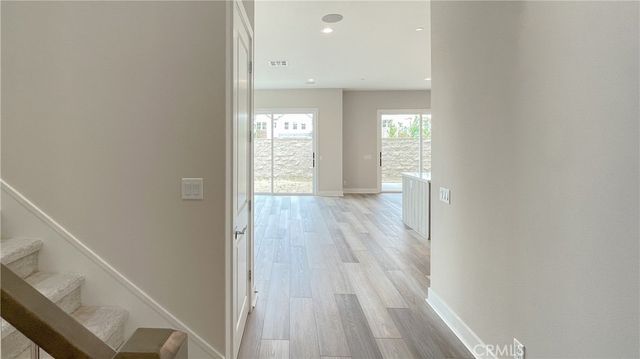 101 Walworth, Lake Forest, CA 92630