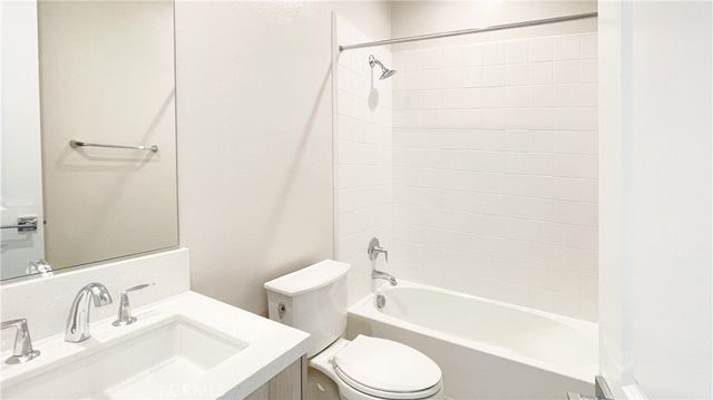 101 Walworth, Lake Forest, CA 92630