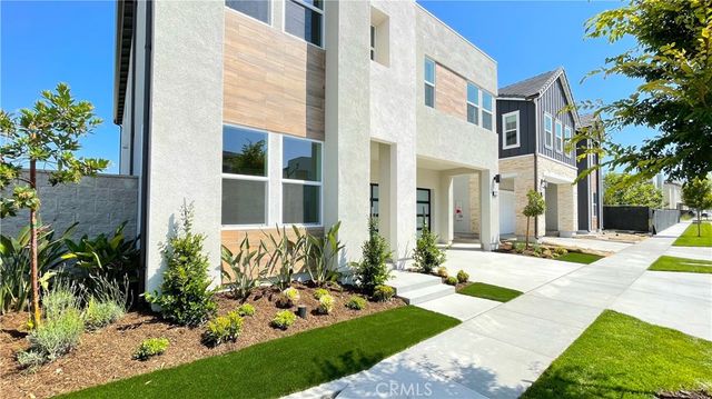 101 Walworth, Lake Forest, CA 92630