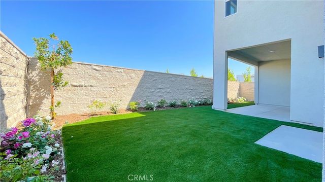 101 Walworth, Lake Forest, CA 92630