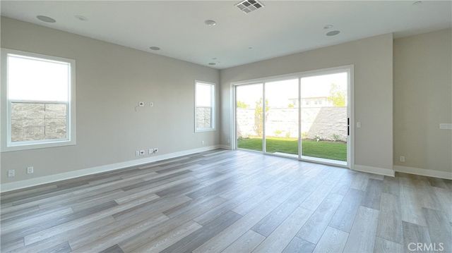 101 Walworth, Lake Forest, CA 92630