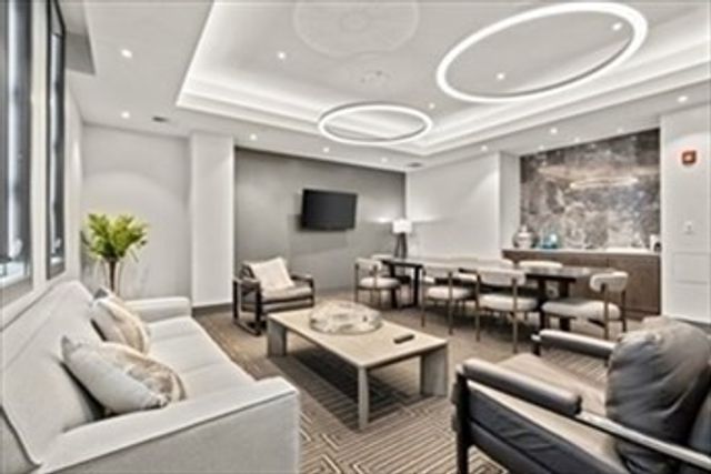 1650 Commonwealth Avenue 501, Boston, MA 02135
