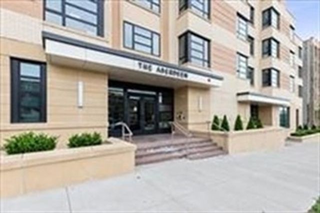 1650 Commonwealth Avenue 501, Boston, MA 02135
