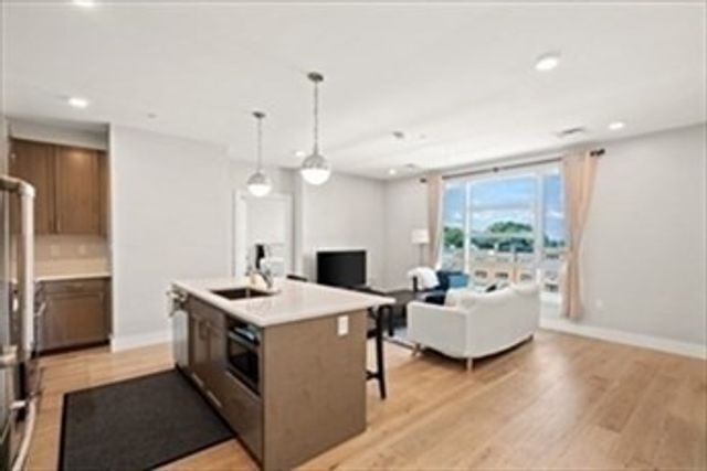 1650 Commonwealth Avenue 501, Boston, MA 02135