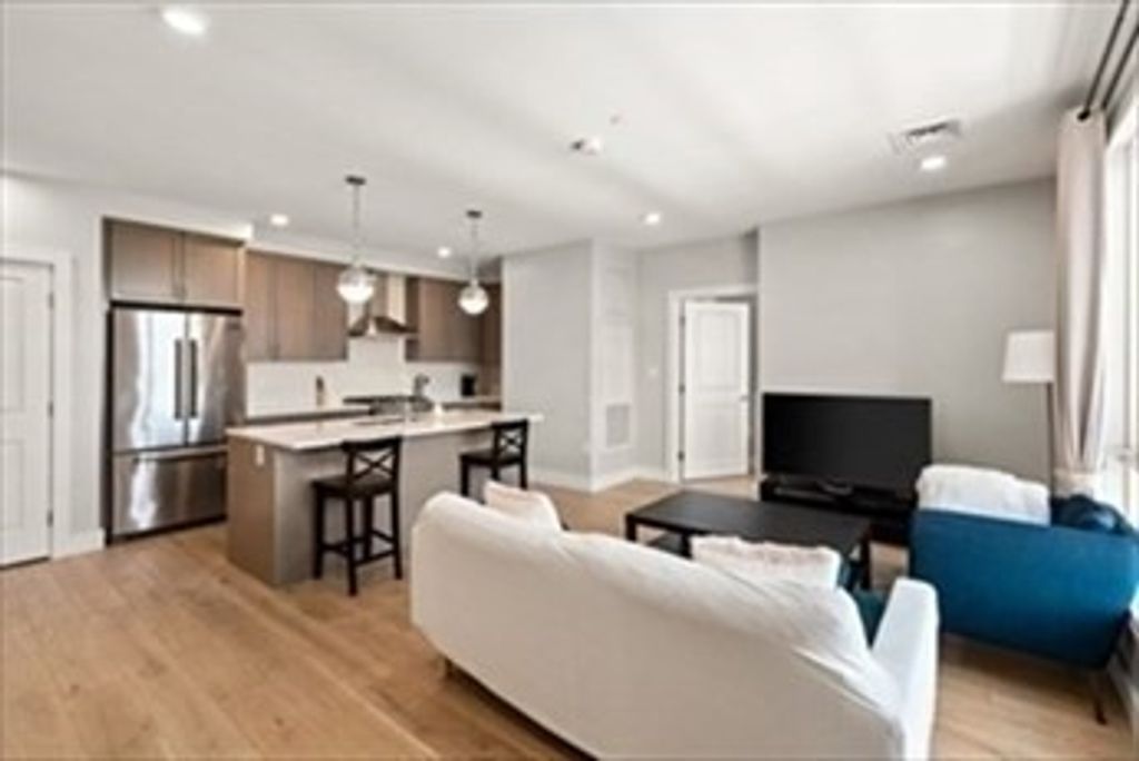1650 Commonwealth Avenue 501, Boston, MA 02135