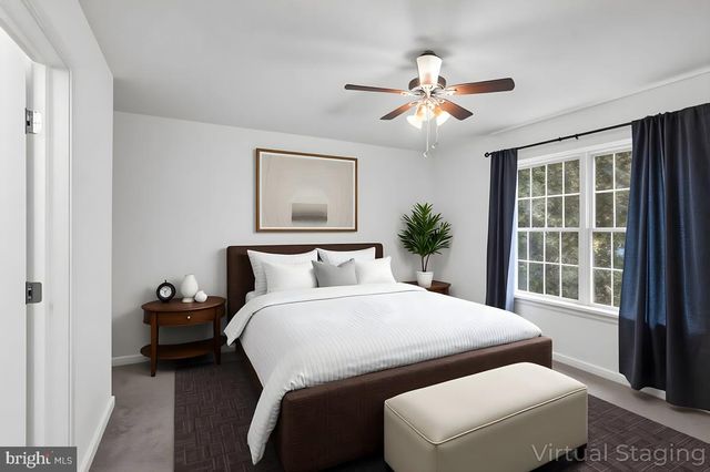 205 E MAIN ST, Brownstown, PA 17508