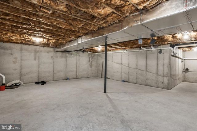 205 E MAIN ST, Brownstown, PA 17508