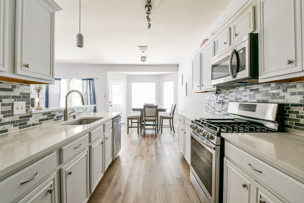 2526 Hidden Park Lane, Conroe, TX 77385