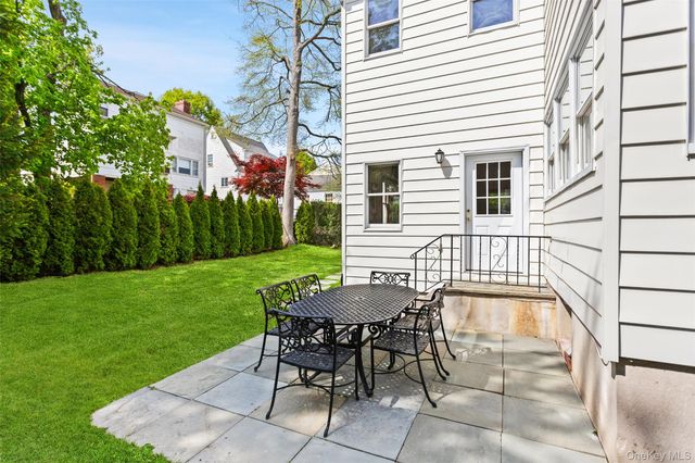 59 White Road, Scarsdale, NY 10583