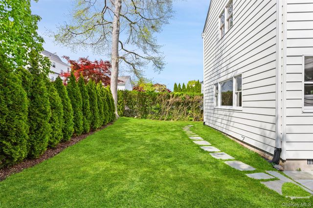 59 White Road, Scarsdale, NY 10583