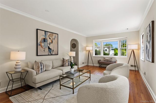 59 White Road, Scarsdale, NY 10583