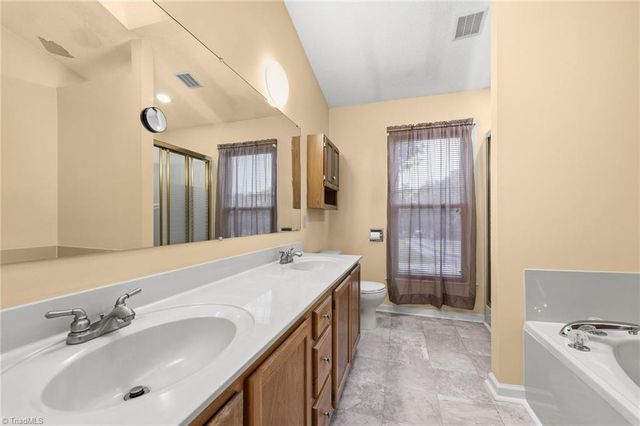 5200 Robin Lane, Randleman, NC 27317