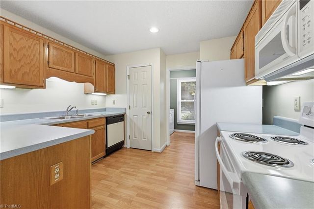 5200 Robin Lane, Randleman, NC 27317