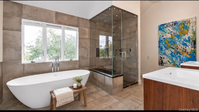 1276 Mara Court, Atlantic Beach, NY 11509