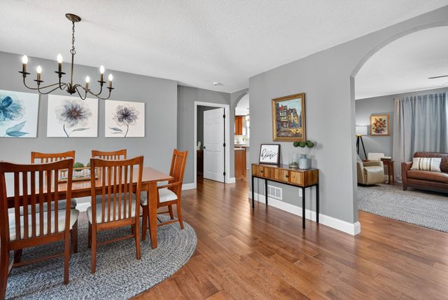 4332 124th Street, Urbandale, IA 50323