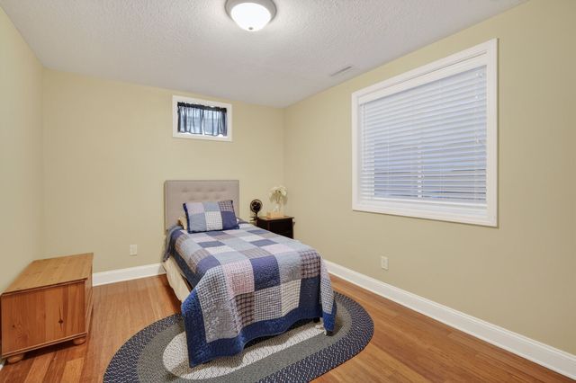 4332 124th Street, Urbandale, IA 50323