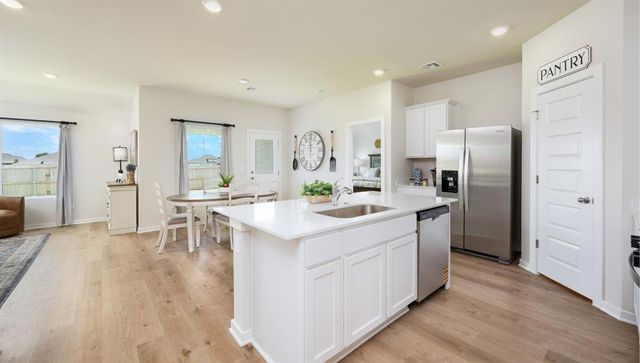 2405 Kathleens Crossing, Yukon, OK 73099