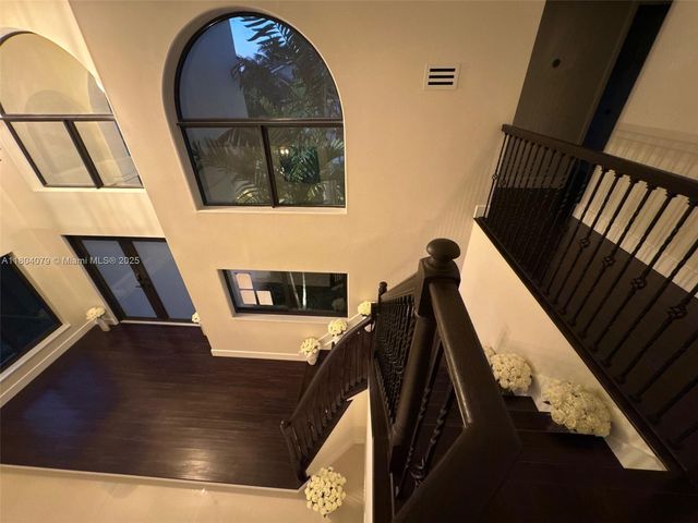 20160 NW 9th Dr, Pembroke Pines, FL 33029