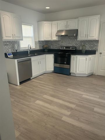 1317 John Street, Kalamazoo, MI 49001