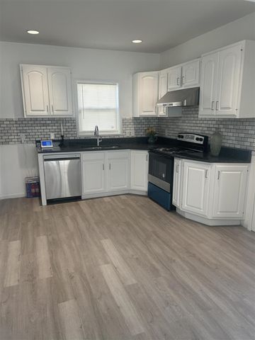 1317 John Street, Kalamazoo, MI 49001