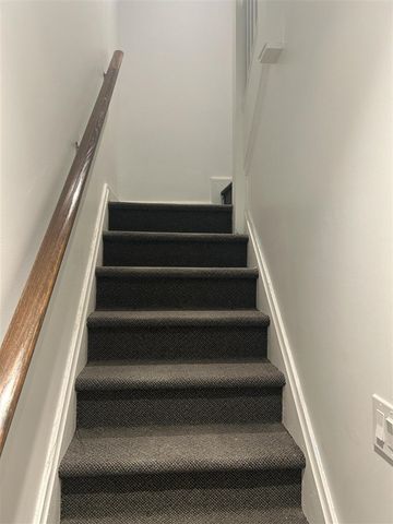 1317 John Street, Kalamazoo, MI 49001