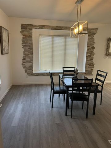 1317 John Street, Kalamazoo, MI 49001