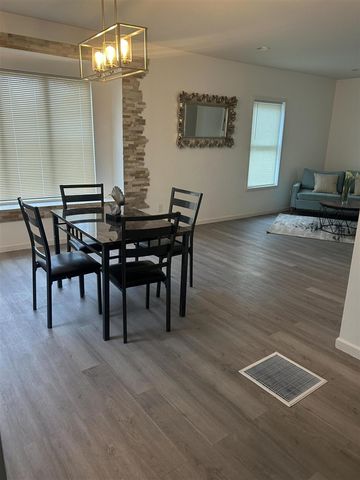 1317 John Street, Kalamazoo, MI 49001