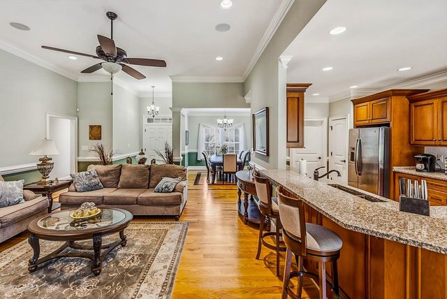 821 E Golden View Lane, Boiling Springs, SC 29316