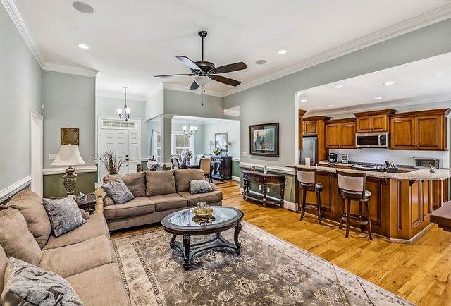 821 E Golden View Lane, Boiling Springs, SC 29316