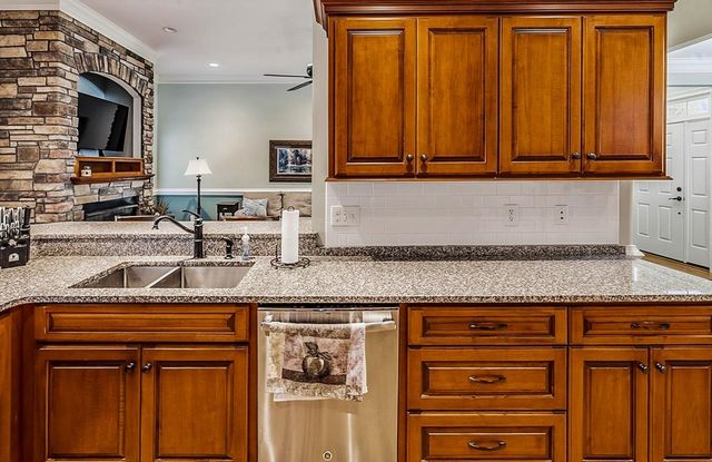 821 E Golden View Lane, Boiling Springs, SC 29316