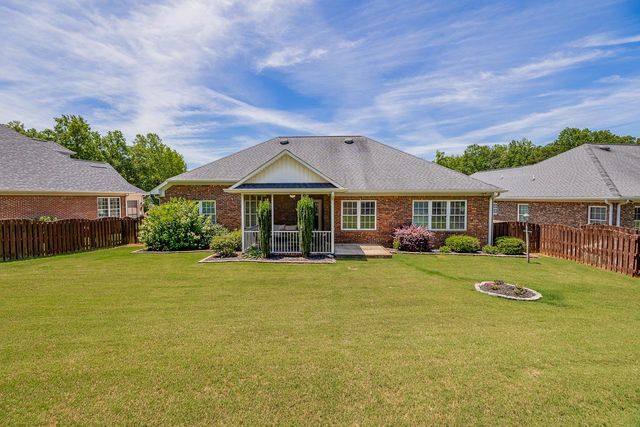 821 E Golden View Lane, Boiling Springs, SC 29316
