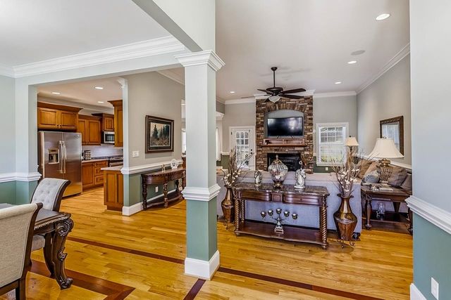 821 E Golden View Lane, Boiling Springs, SC 29316