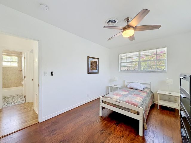 2000 NE 62nd Street, Fort Lauderdale, FL 33308