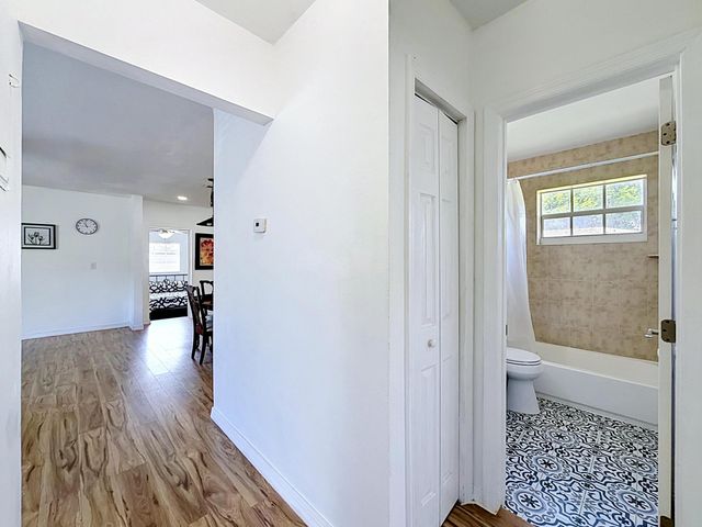 2000 NE 62nd Street, Fort Lauderdale, FL 33308