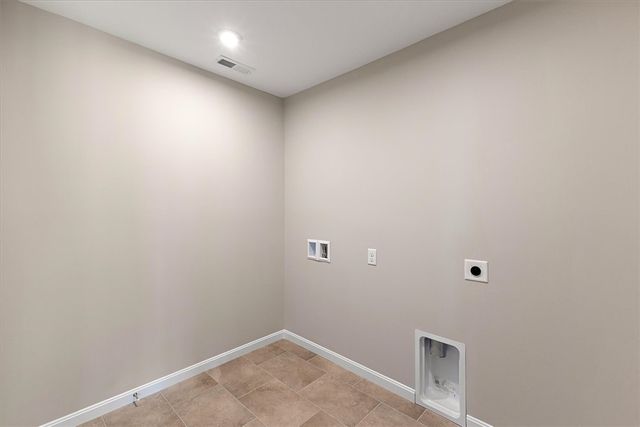 6507 River Birch Street, Tipp City, OH 45371