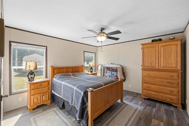 1047 Jim Bob Lane, New Ulm, TX 78950