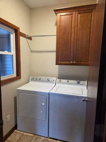 8105 Amber Crest Drive Sw, Byron Twp, MI 49315