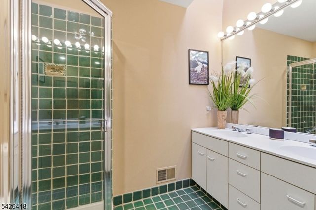 72 Washington Valley Rd, Morris Twp., NJ 07960