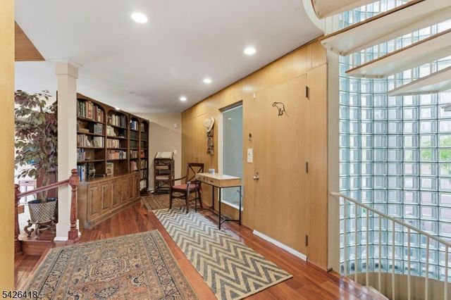 72 Washington Valley Rd, Morris Twp., NJ 07960