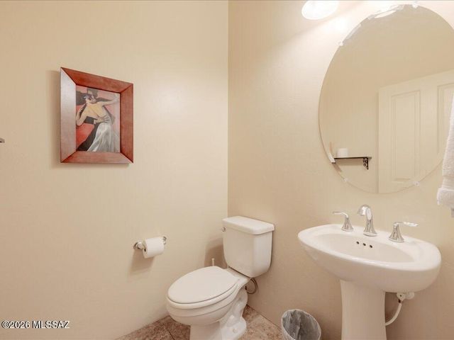 191 E Calderwood Road, Tucson, AZ 85704