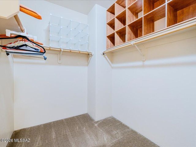 191 E Calderwood Road, Tucson, AZ 85704