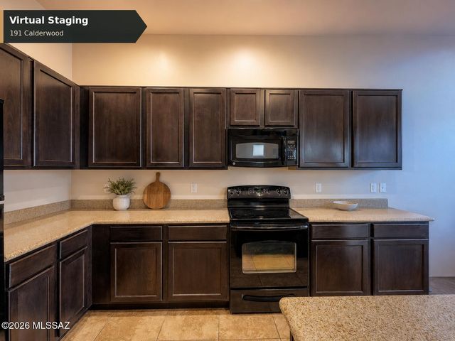 191 E Calderwood Road, Tucson, AZ 85704
