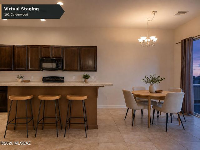 191 E Calderwood Road, Tucson, AZ 85704