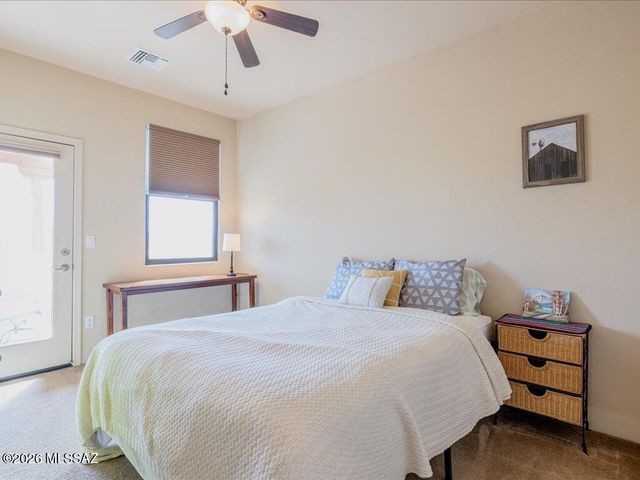 191 E Calderwood Road, Tucson, AZ 85704
