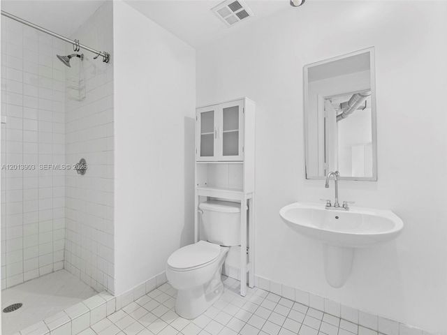 10 SW South River Dr 1506, Miami, FL 33130