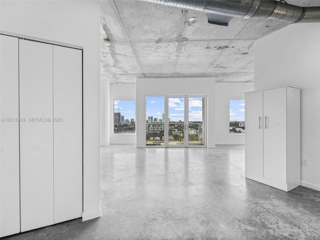 10 SW South River Dr 1506, Miami, FL 33130