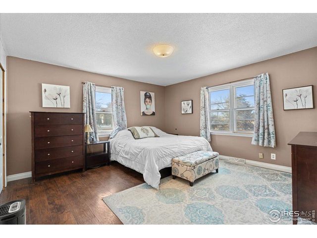 734 Victoria Dr, Fort Collins, CO 80525