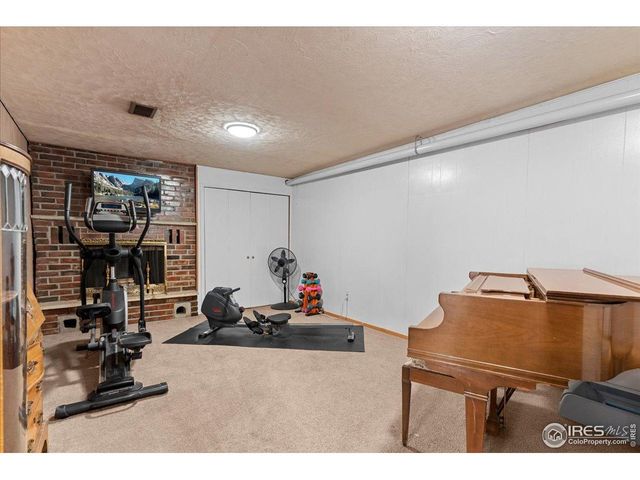 734 Victoria Dr, Fort Collins, CO 80525